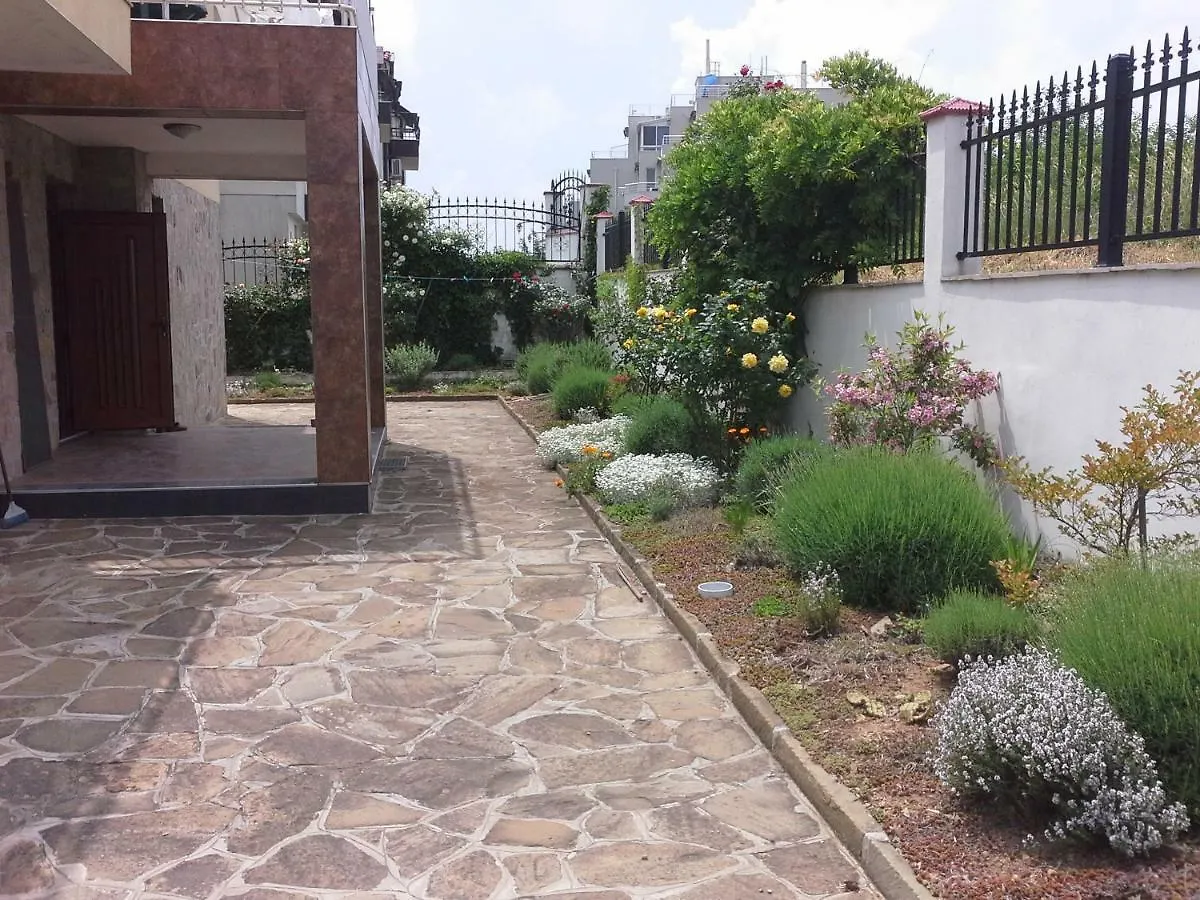 Appartamento Апартамент София 38 Sozopol